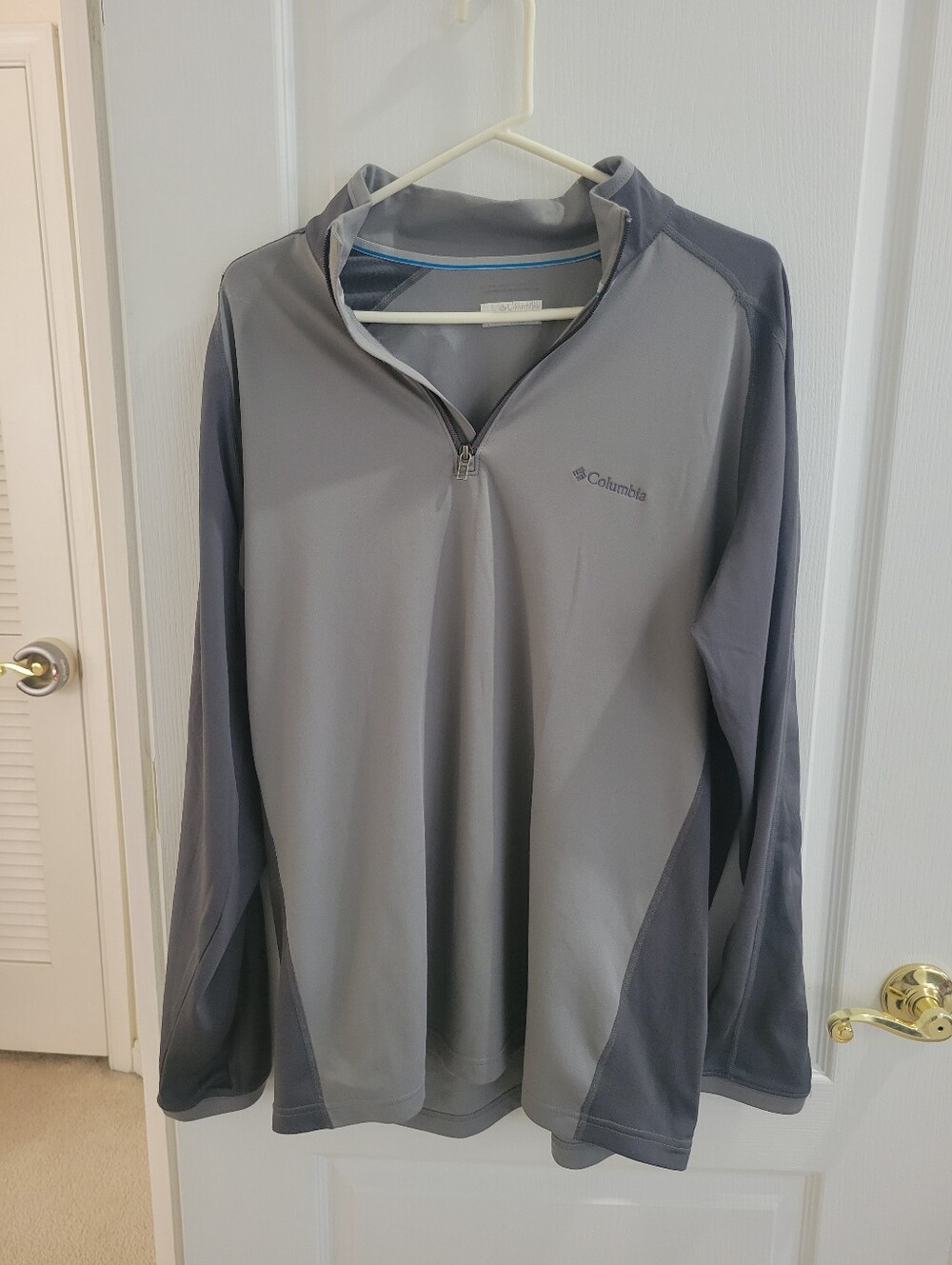 Columbia Omni Wick Mens XL 1/4 Zip Pullover Gray Two Tone Mock Neck Tech Top
